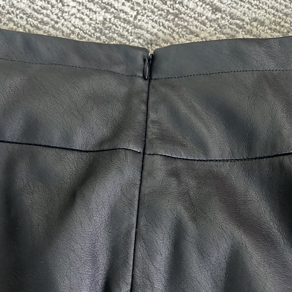 BCBGMaxazria Leather Skirt - Picture 8 of 8